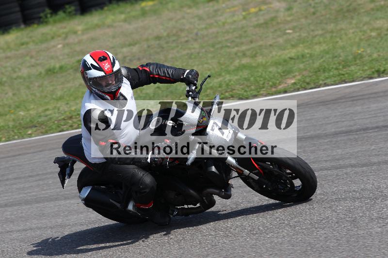 /Archiv-2022/06 15.04.2022 Speer Racing ADR/Instruktorengruppe/7-1